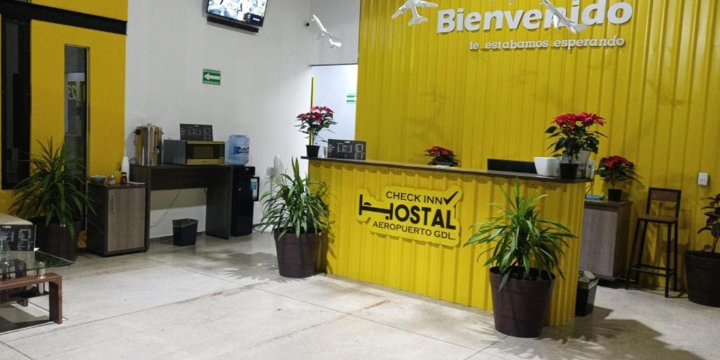 Check Inn Hostal Aeropuerto Gdl Las Pintas Ngoại thất bức ảnh