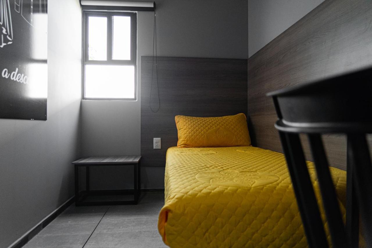 Check Inn Hostal Aeropuerto Gdl Las Pintas Ngoại thất bức ảnh