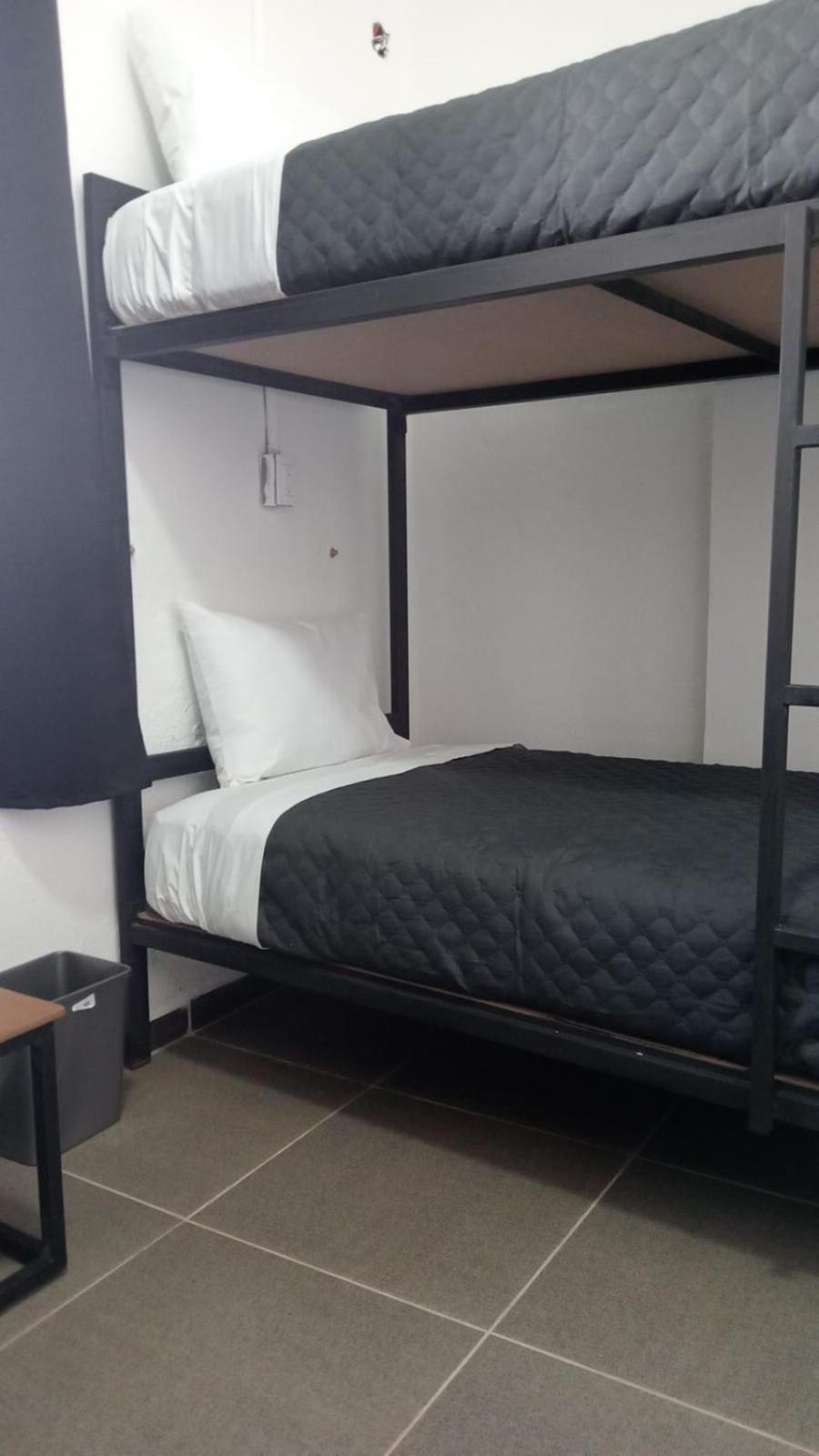 Check Inn Hostal Aeropuerto Gdl Las Pintas Ngoại thất bức ảnh
