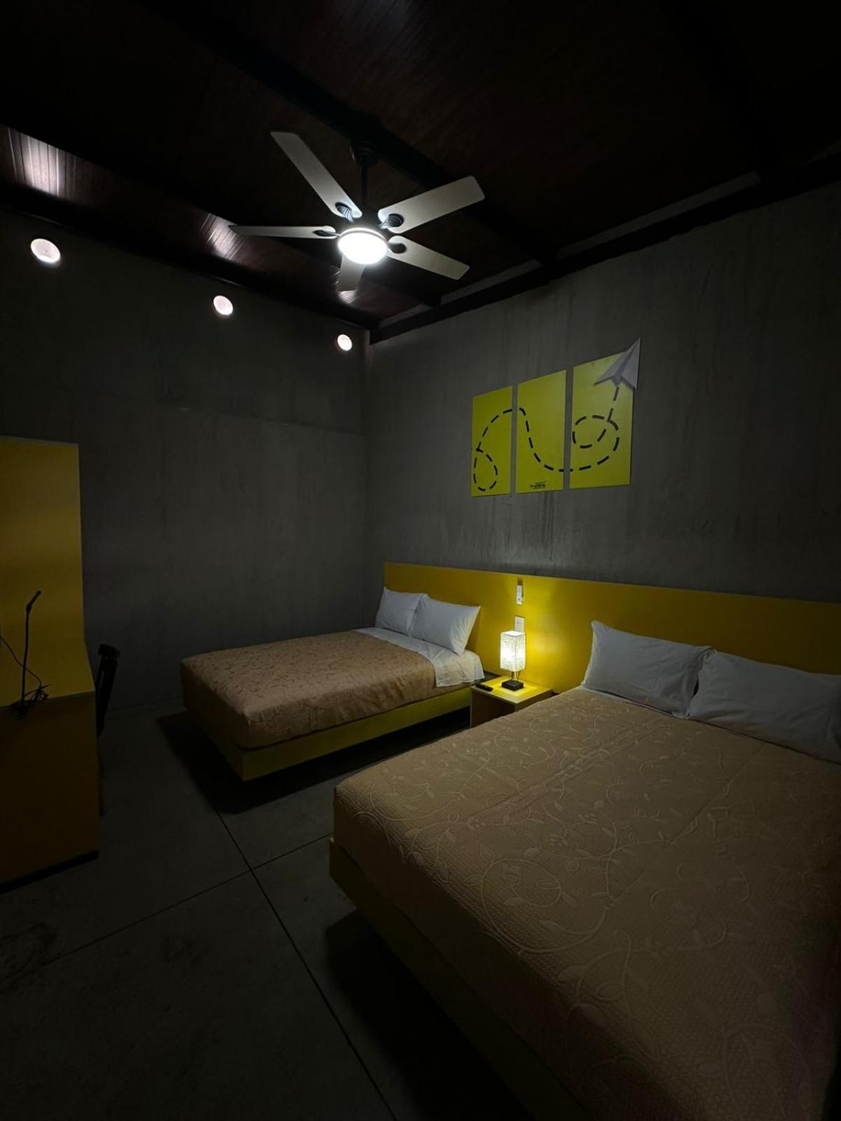 Check Inn Hostal Aeropuerto Gdl Las Pintas Ngoại thất bức ảnh